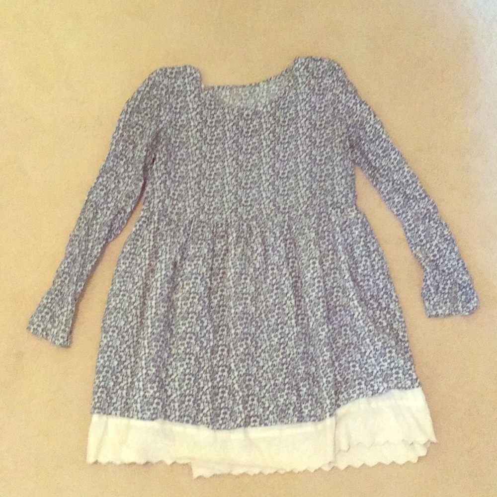 Printed blue and white tunic dress with lace trim